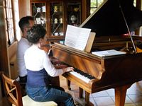 Repetition_Houlgate_2012-07-22_1